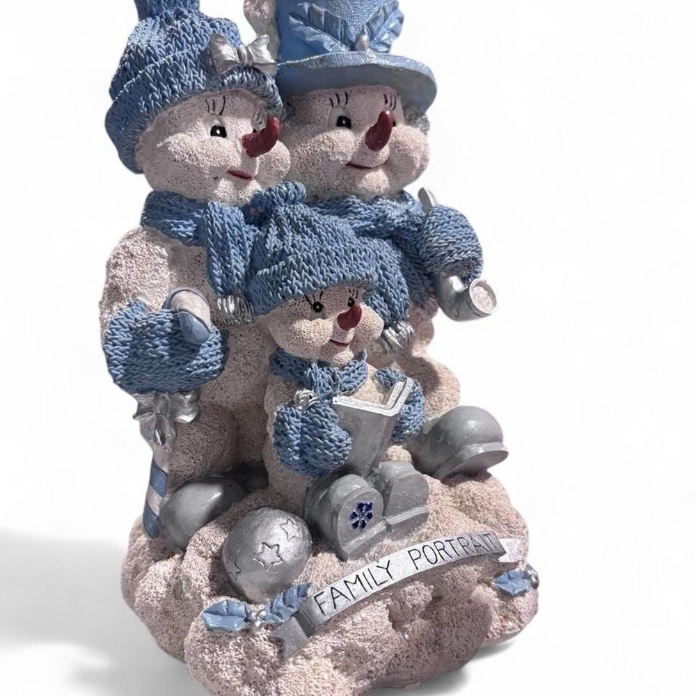Vintage 2000 Snow Buddies "Family Portrait" Figurine
